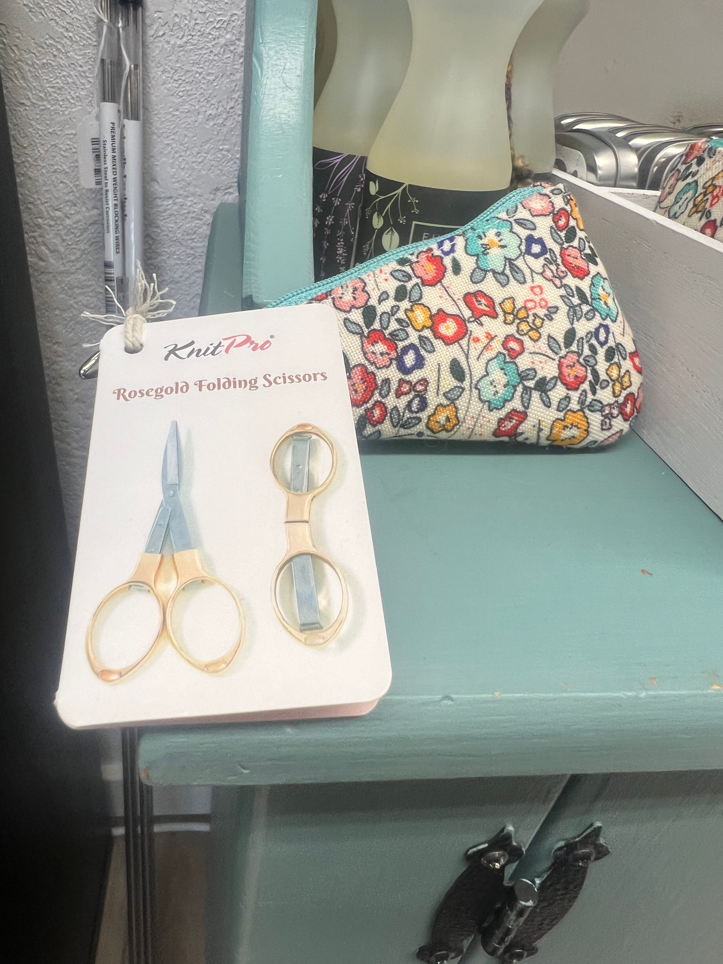 Scissors Folding Gold